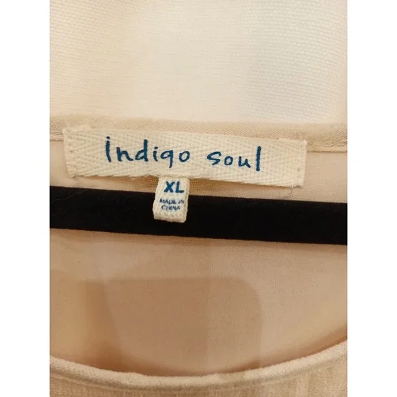 Indigo Soul Beige Embroidered Bell Sleeve Tunic Top XL - Picture 4 of 6